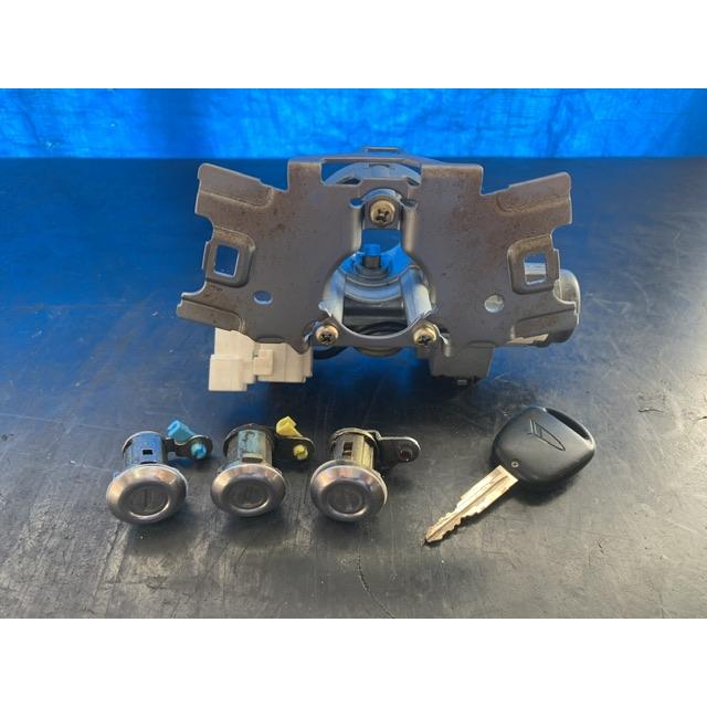 キーシリンダー キーレス 送信機 セット ミラアヴィ L250S ダイハツ