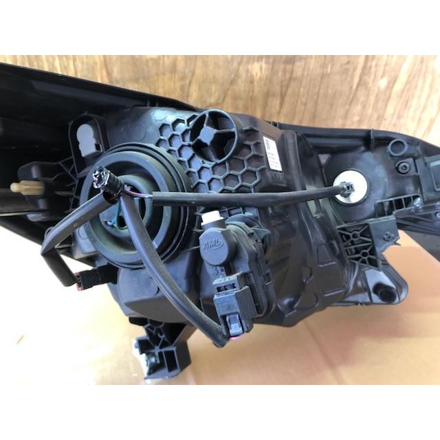 ヘッド ライト 左 ノート E12 ニッサン 純正 26060-3VA5A ICHIKOH