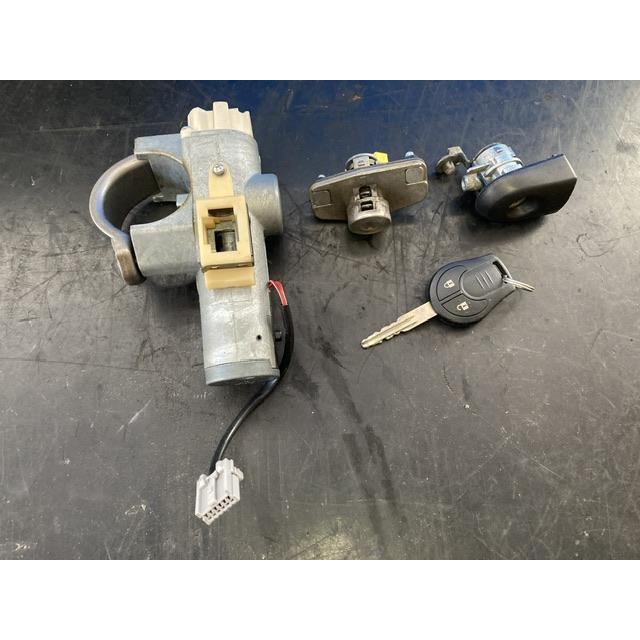 キーシリンダー セット ティーダ SC11 ニッサン 99810-EU51A