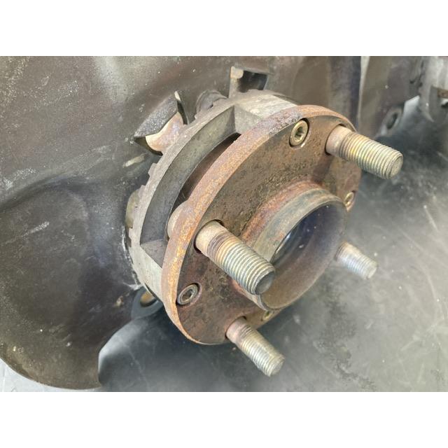 みっち フロントナックル GENUINE Steering Knuckle/Hub Carrier L/H For Mitsubishi