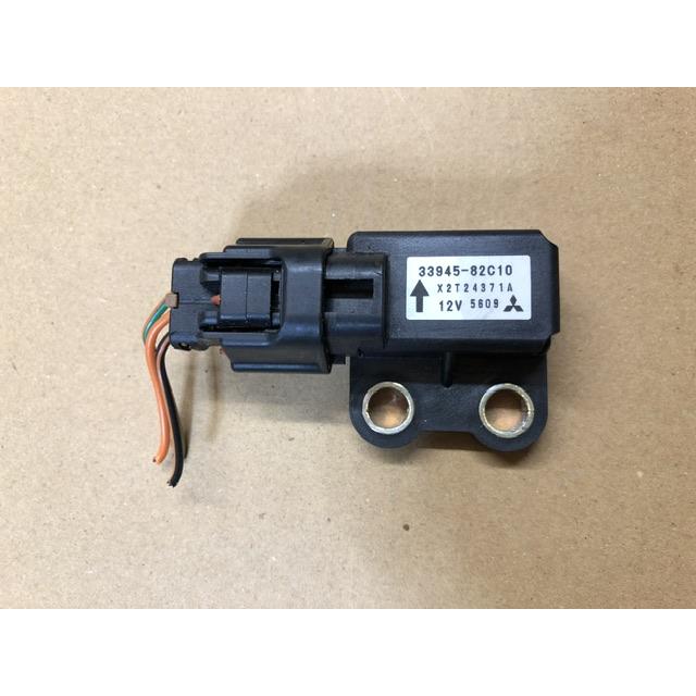 ヨーレート センサー Kei HN22S スズキ K6A ターボ 33945-82C10 回転