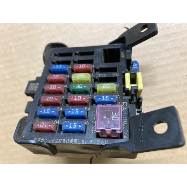 ヒューズ ボックス 室内 ボンゴ トラック SK82T マツダ 現状引渡