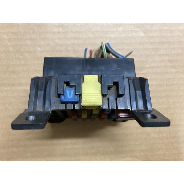 ヒューズ ボックス 室内 ボンゴ トラック SK82T マツダ 現状引渡