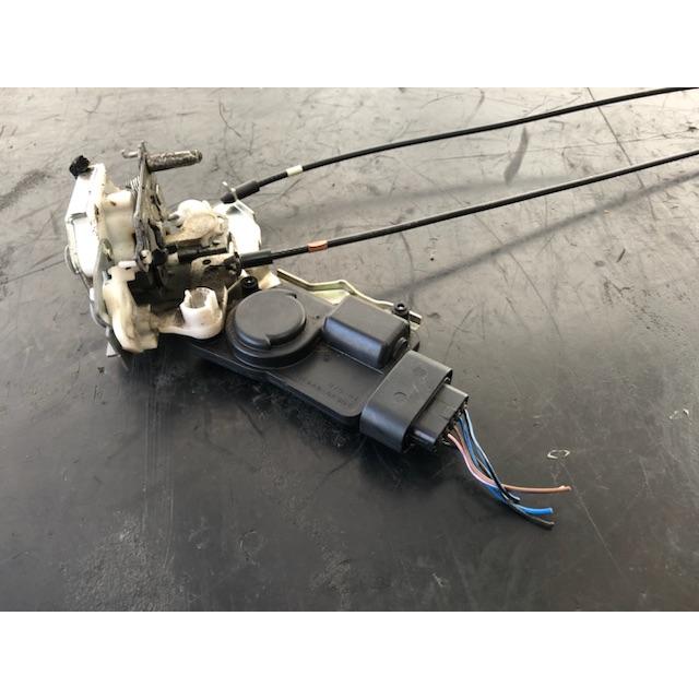 ドア ロック アクチュエーター フロント 右 前 エブリィ DA64V