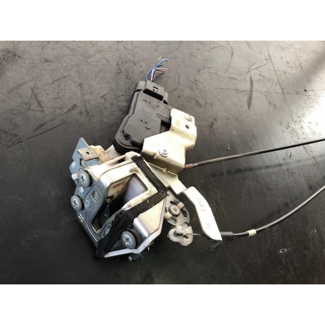 ドア ロック アクチュエーター フロント 右 前 エブリィ DA64V