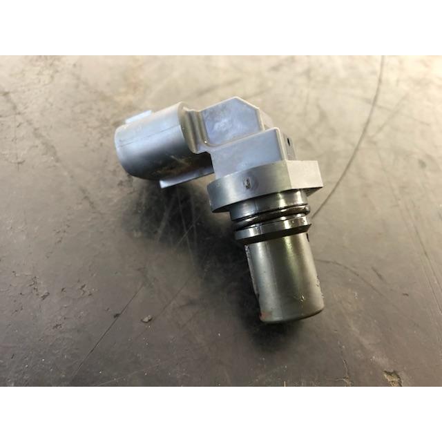 スズキ　K6Aエンジン カムポジションセンサー　新品 スズキ K6Aエンジン カムポジションセンサー 新品 スズキ K6A