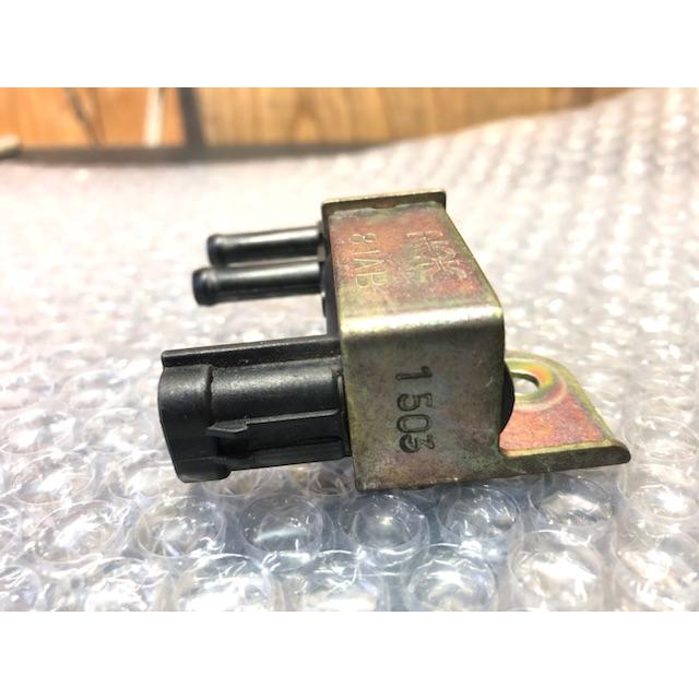 バキューム スイッチング バルブ ワゴンR MC12S スズキ 18117