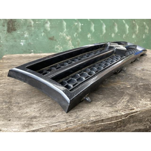 フロント ラジエーター グリル ジムニー JB23W ワイルドウインド