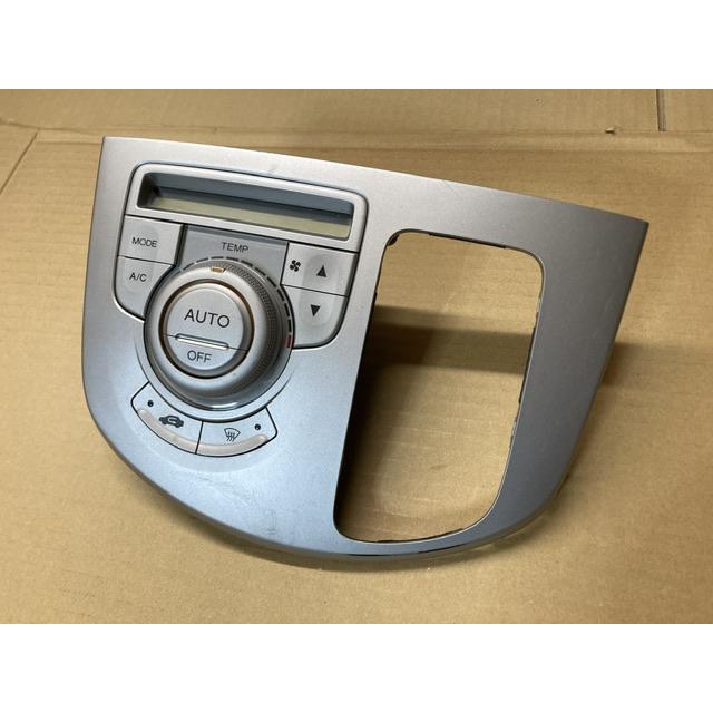 ニコニコ　オーディオ/エアコンコントロールパネル エアコン スイッチ パネル ライフ JB5 ホンダ P07A 4AT FF 79610-SFA