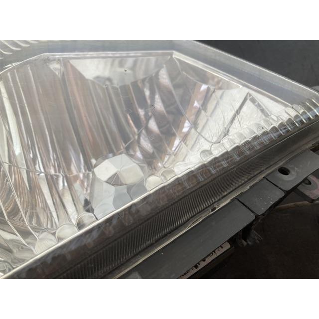 ヘッド ライト 右 未テスト ユニット 仕入品 いすゞ エルフ KOITO 110