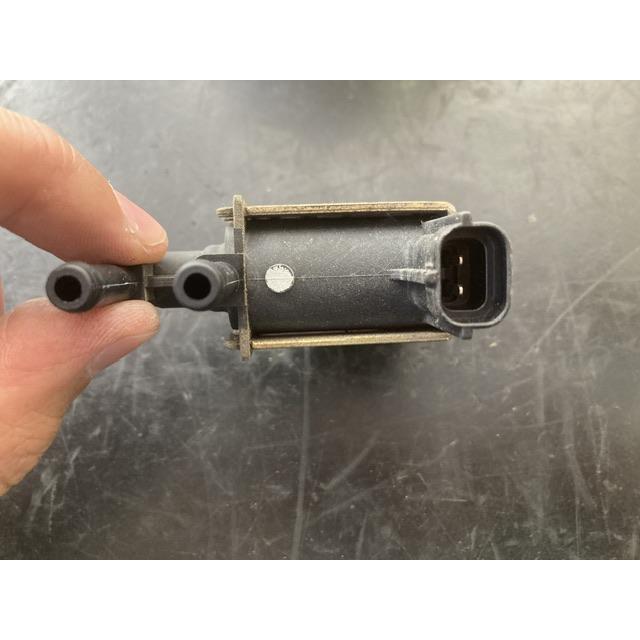 バキューム スイッチング バルブ ワゴンR MH21S スズキ K6A 18117