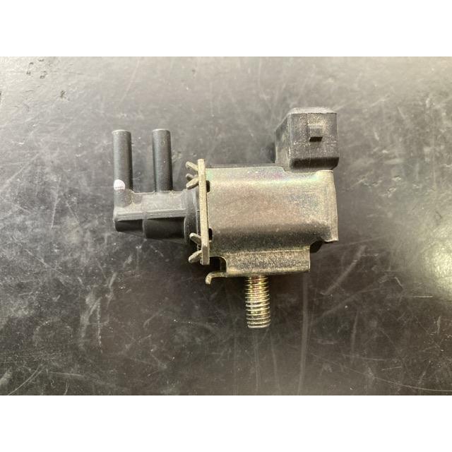 バキューム スイッチング バルブ パジェロミニ H58A ミツビシ 4A30