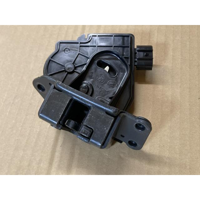 ドア ロック アクチュエーター バックドア 仕入品 ノア ZRR70 トヨタ