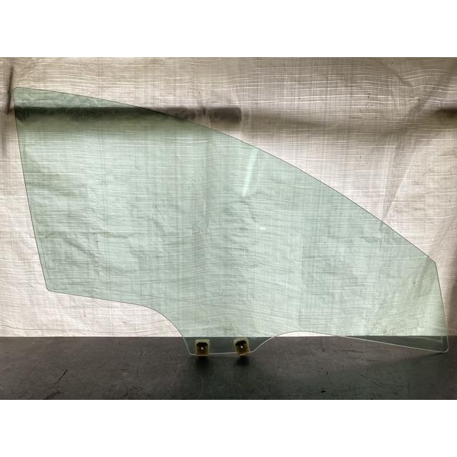 ウインドウ ガラス フロント 右 アクセラ BLFFW マツダ 43R-008612