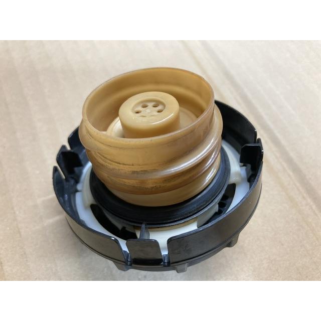 燃料 キャップ 仕入品 ホンダ 車から フューエル フィラー 給油口 内