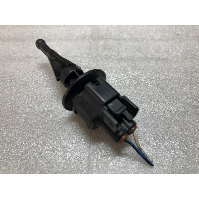 吸気温 エアー テンプ センサー ワゴンR MH21S スズキ K6A 13650-52G00