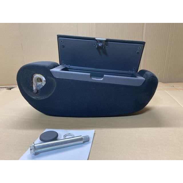 スズキ SUZUKI パレット MK21S 運転席シート フロントシート 右 アームレスト アームレスト フロント 右 前 パレット SW MK21S スズキ 純正 85501