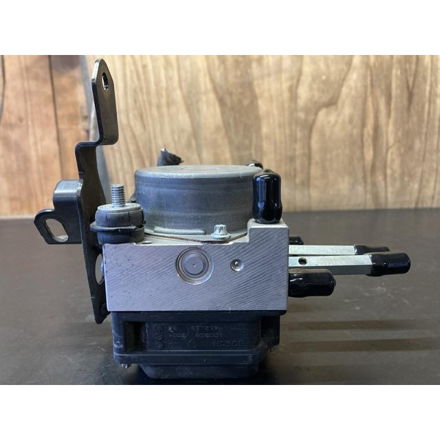 ABS アクチュエーター タント カスタム L375S ダイハツ 89540-B2190