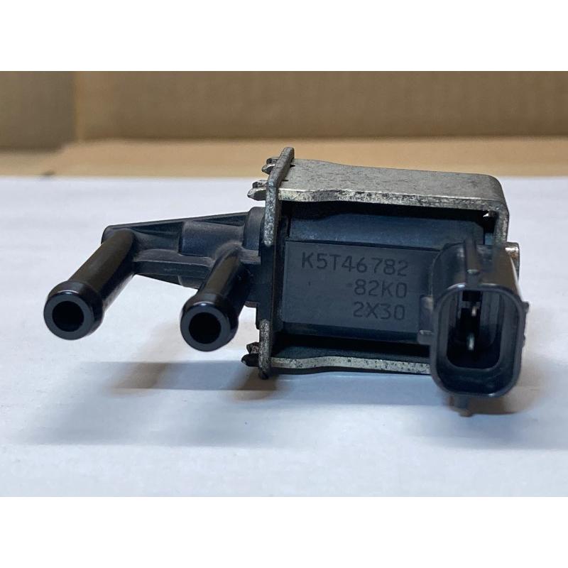 バキューム スイッチング バルブ ワゴンR MH34S スズキ R06A K5T46782
