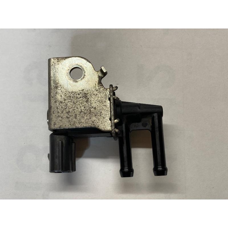 バキューム スイッチング バルブ ワゴンR MH34S スズキ R06A K5T46782