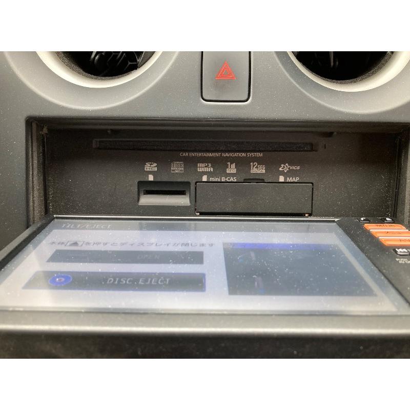 Panasonic ナビゲーションメモリー メモリー ナビ 純正 ノート E12 ニッサン から取り外し B8260-7999S