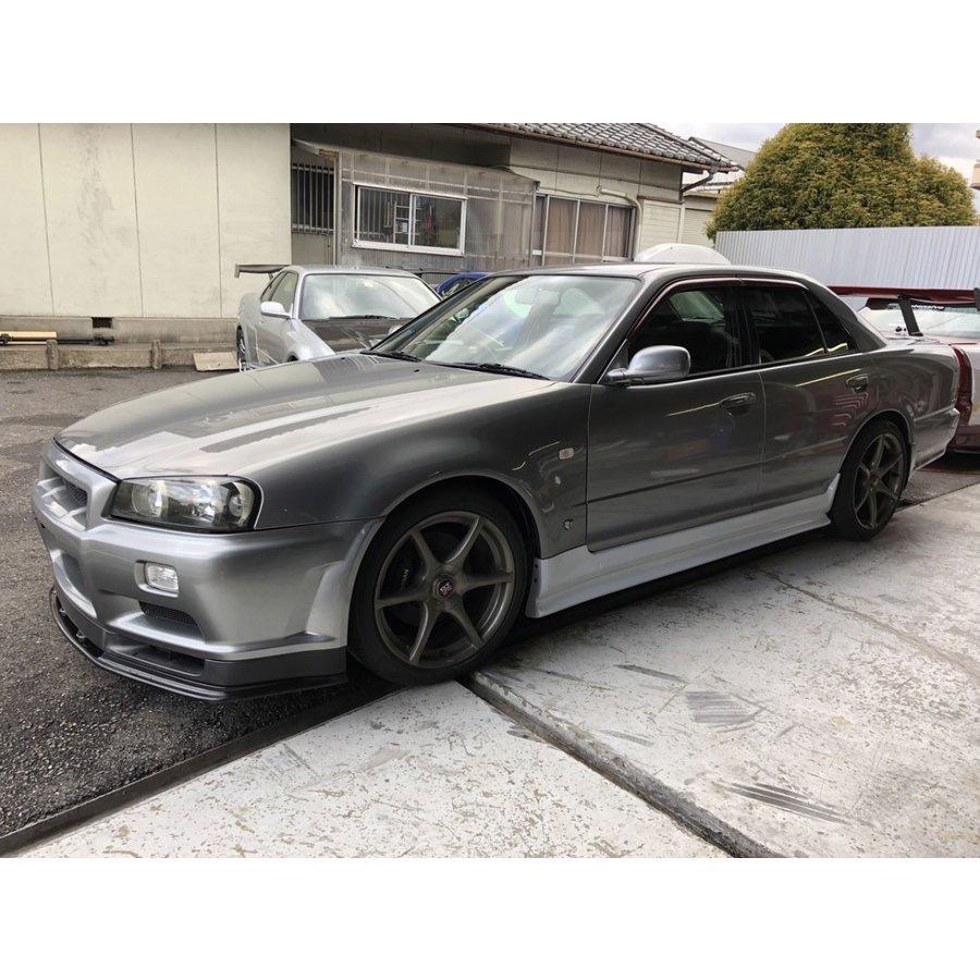 R34 4ドア OFサイドステップ GT-Rフェンダーポン付け bnr34 R34 4ドア OFサイドステップ GT-Rフェンダーポン付け bnr34