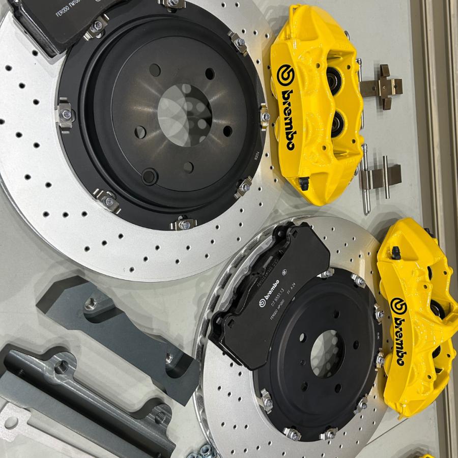 V37 専用 Brembo 6POT/4POT モノブロック イエローキャリパーキット