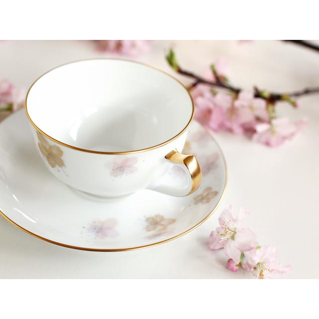 大倉陶園 【大倉陶園直営店】 桜シリーズ「初御代桜」 カップ 大倉陶園 【大倉陶園直営店】 桜シリーズ「初御代桜」 カップ