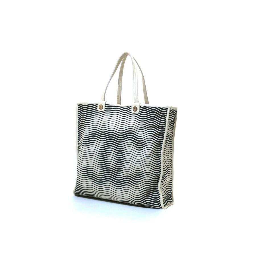 CHANEL シャネルクルーズライントートバッグ