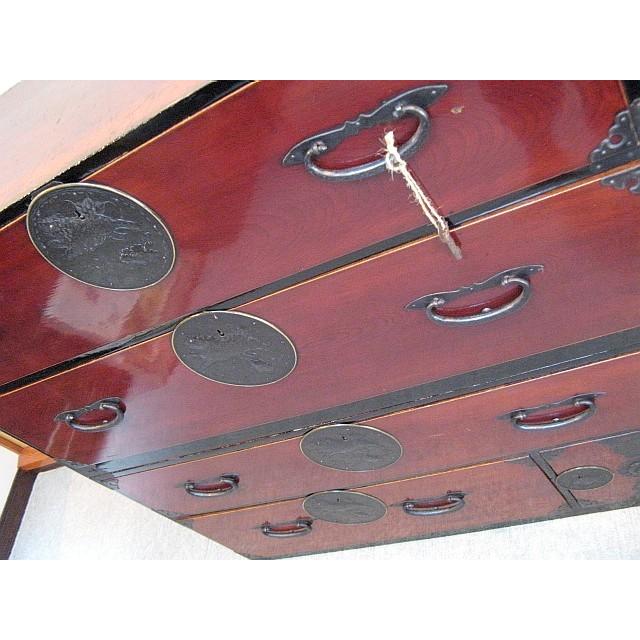 【中古品/USED】 獅子の丸金具欅二本松箪笥 [6-853] 【JS2577477310】(92571円)