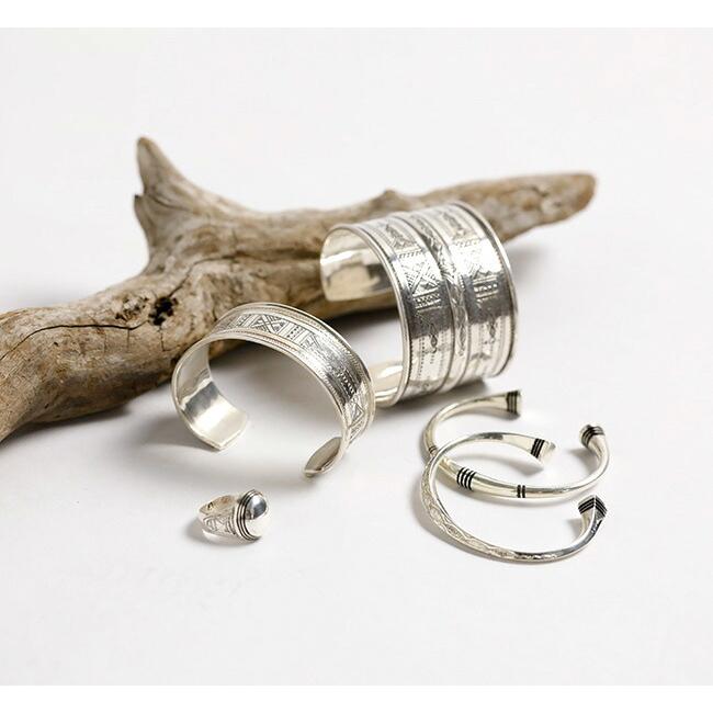 トゥアレグ　バングル　リング ear別注のTUAREG SILVER【タカシマヤゲートタワーモール店