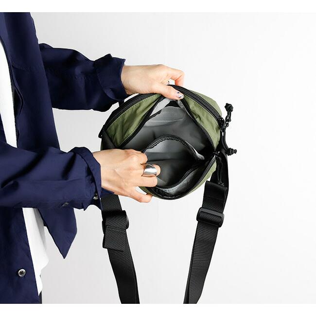 Mt RAINIER DESIGN WORKS マウントレイニアデザインワークス MRD フラップサイドバッグ　7138/7137 |  | 02