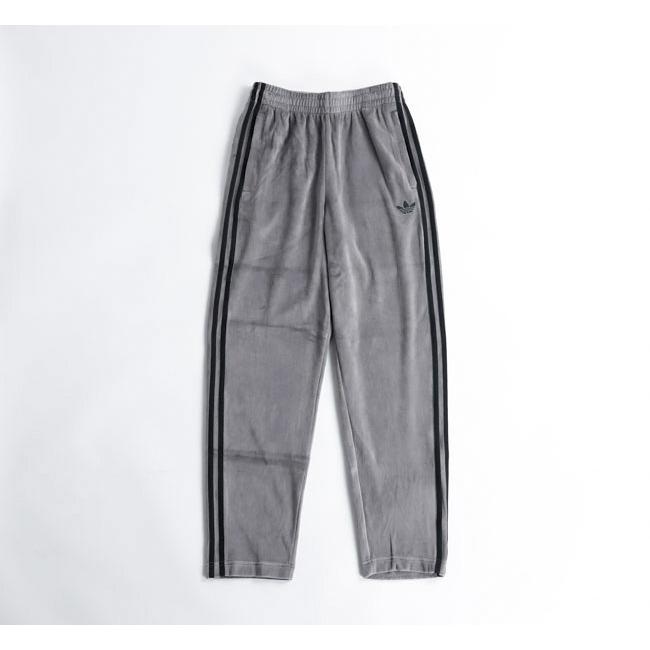 adidas 　SSTベロア トラックパンツ　JX1557　XL アディダス SSTアディカラー ベロア トラックパンツ - グレー