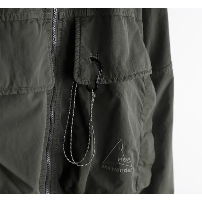 SALE30%OFF //ROA x and wander ロア x アンドワンダー 5745221536 ガーメントダイ ナイロン フーデッド ジャケット garment dye nylon hooded jacket |  | 12