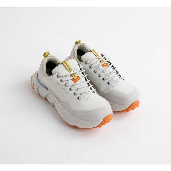SALE30%OFF //and wander アンドワンダー 5978145 ウォータープルーフ トレックシューズ waterproof trek shoes low off white |  | 02