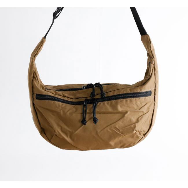 Mt RAINIER DESIGN WORKS マウントレイニアデザインワークス ハーフ ムーン バッグ 7066 |  | 10