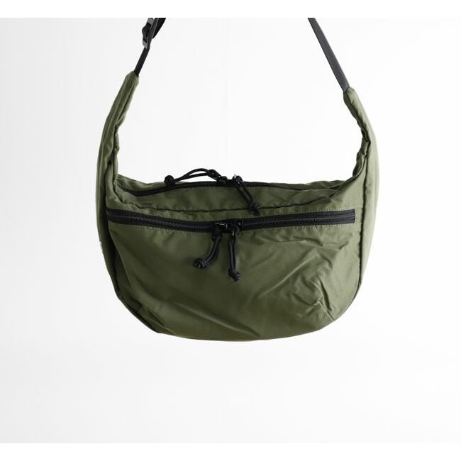 Mt RAINIER DESIGN WORKS マウントレイニアデザインワークス ハーフ ムーン バッグ 7066 |  | 12