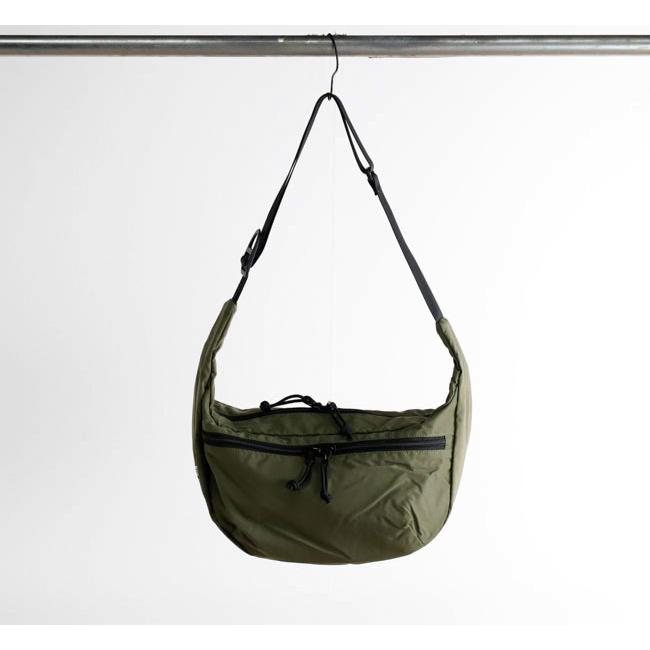 Mt RAINIER DESIGN WORKS マウントレイニアデザインワークス ハーフ ムーン バッグ 7066 |  | 05