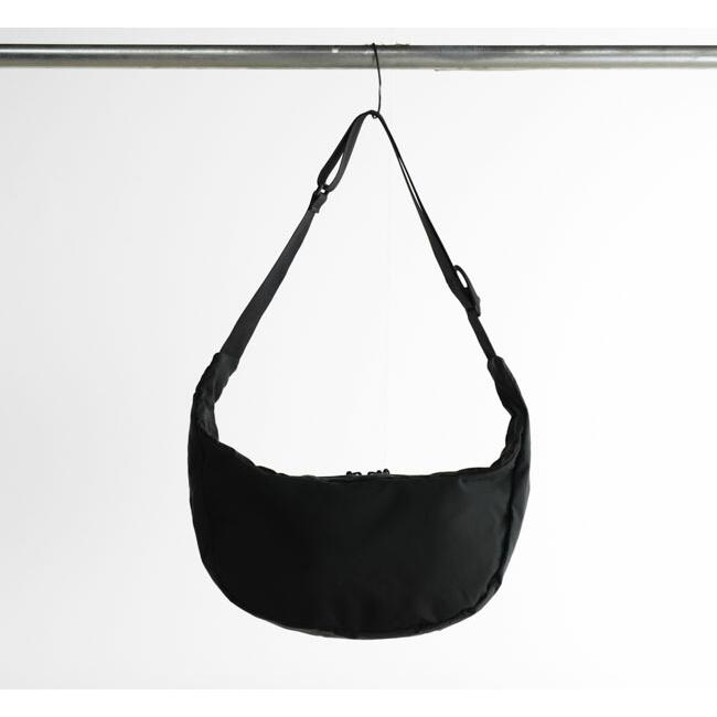 Mt RAINIER DESIGN WORKS マウントレイニアデザインワークス ハーフ ムーン バッグ 7066 |  | 09