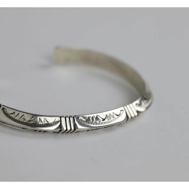 インディアンジュエリー navajo geneva ramone シルバー Navajo Geneva Ramone Sterling Silver Pottery Shard Pendant