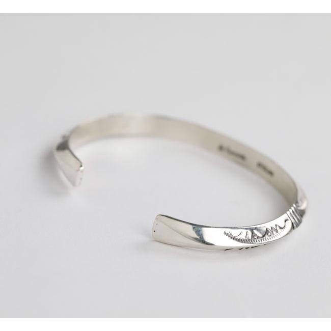 ナバホインディアンGeneva Ramone　ジェネバラモーン　バングル 楽天市場】インディアンジュエリー ナバホ族 Geneva Ramone