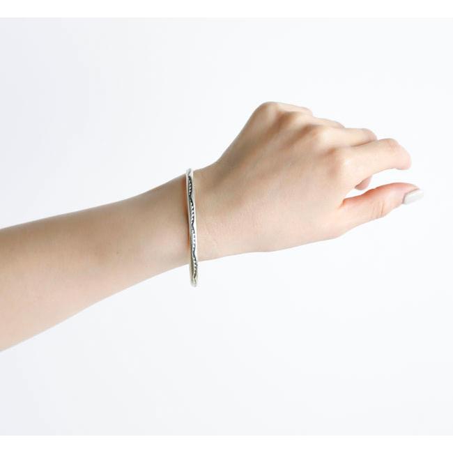indian jewelry インディアンジュエリー ナバホ シルバー925B バングル