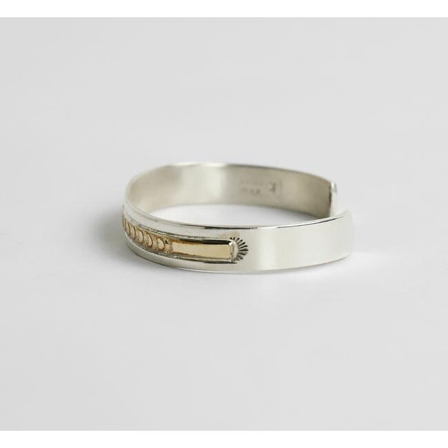 indian jewelry インディアンジュエリー スタンプワークバングル 14KG.F. ナバホ シルバー925 A |  | 06