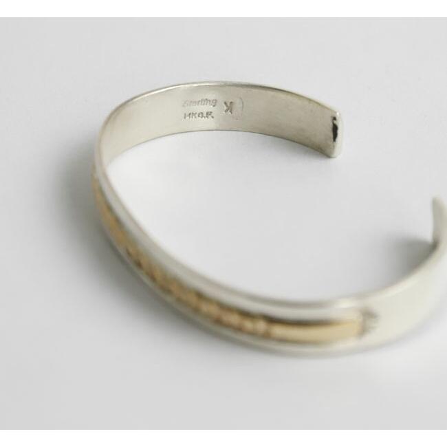 indian jewelry インディアンジュエリー スタンプワークバングル 14KG.F. ナバホ シルバー925 A |  | 07