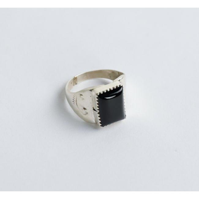 indian jewelry インディアンジュエリー ナバホ シルバー925 スクエア オニキスリング 指輪 |  | 02