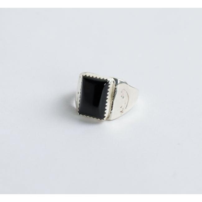 indian jewelry インディアンジュエリー ナバホ シルバー925 スクエア オニキスリング 指輪 |  | 04