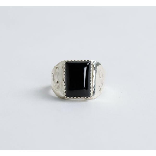 indian jewelry インディアンジュエリー ナバホ シルバー925 スクエア オニキスリング 指輪 |  | 05