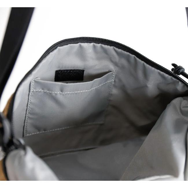 Mt RAINIER DESIGN WORKS マウントレイニアデザインワークス ワンパネル ポーチ 7158 |  | 14