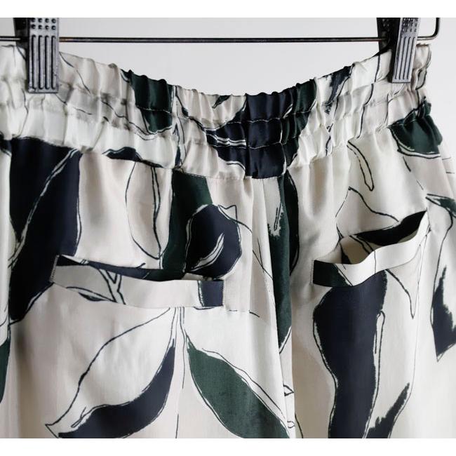 SACRA サクラ 126213112 ワイドパンツ MODERN LEAVES PANTS |  | 10
