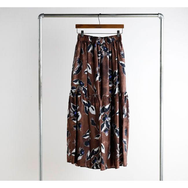 SACRA サクラ 126214123 プリントスカート PAINTING FLORA SKIRTの画像